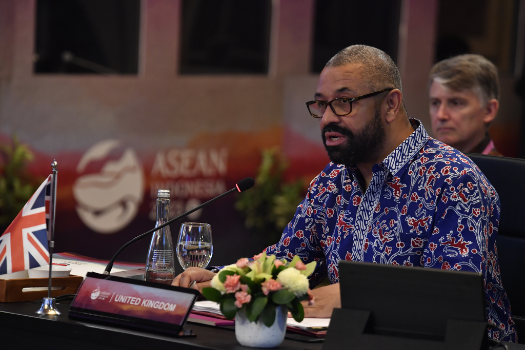 Indonesia Calls for ASEAN - UK Cooperation on Energy Transition