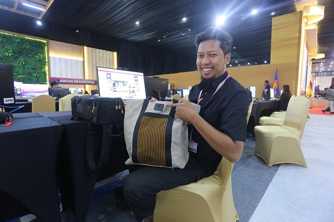Journalists: Souvenirs of 2023 ASEAN Summit Support Our Work